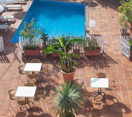 Hotel Roca Plana