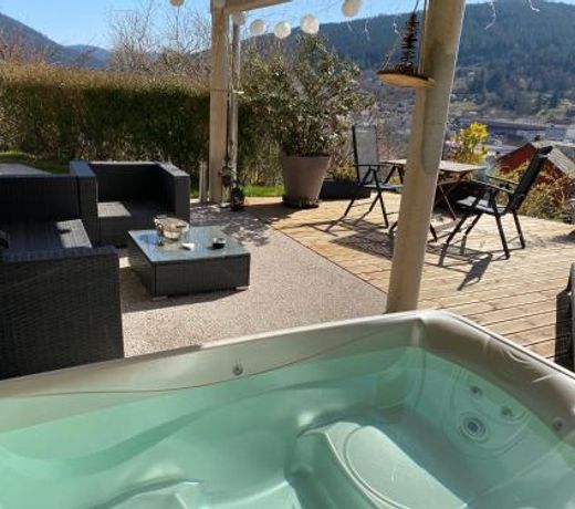 AU NID COSY D'ISA A GERARDMER VOSGES - Spas privatifs