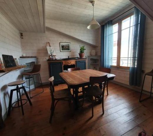 Le Refuge Ceretan, grand et bel appartement mansarde en plein centre