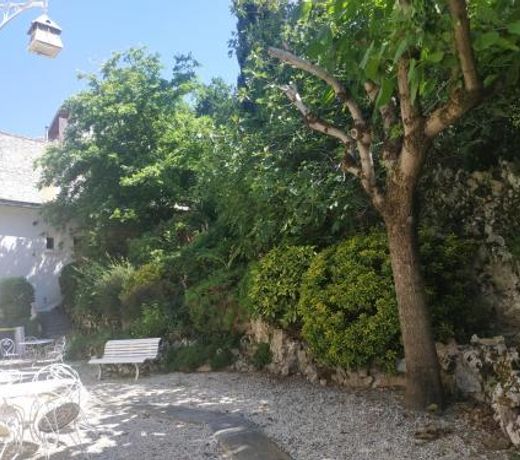 Joli studio calme parking proche thermes et centre