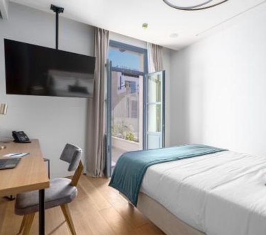 Hellenic Vibes Smart Hotel