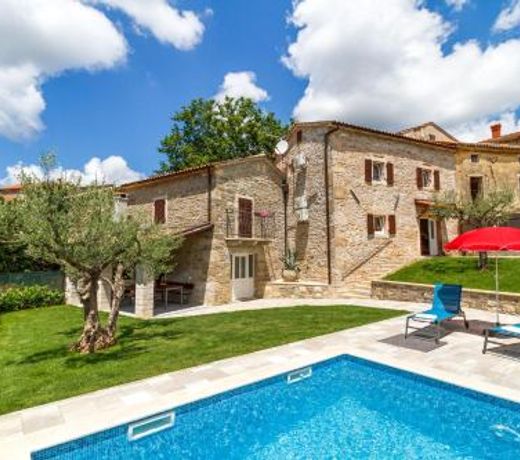 Villa Zoro with a lovely garden and a private POOL in the middle of Istria