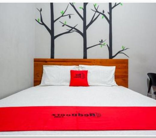 RedDoorz near Jogja Expo Center 2