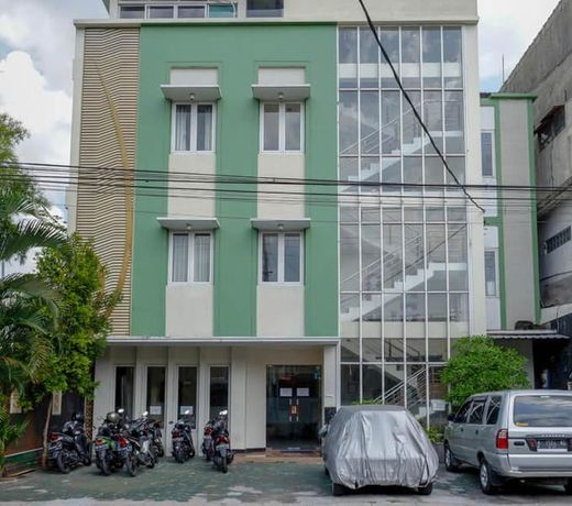 RedDoorz near Lempuyangan Train Station