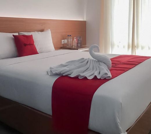RedDoorz near Jawa Timur Park 2