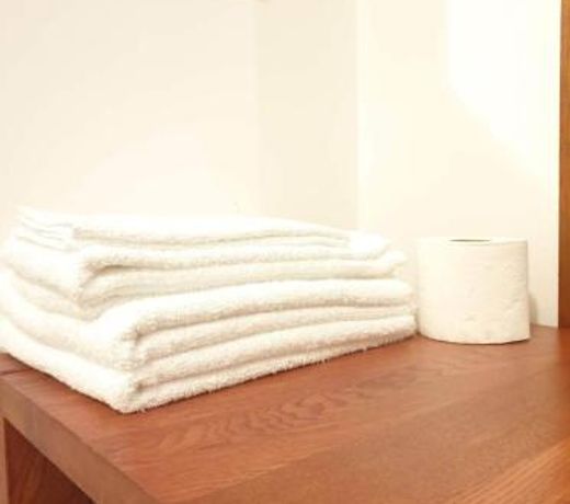 Cosy double Room, 15minutes from Airport, 4