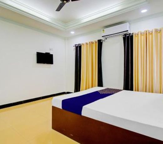 SPOT ON 73862 Jaya Tourist Home
