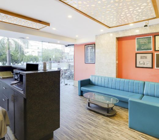 OYO 74335 Hotel Dash