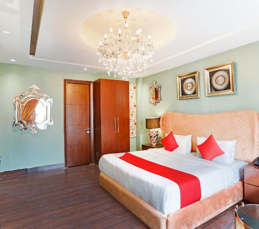 OYO 73484 Grand Villa