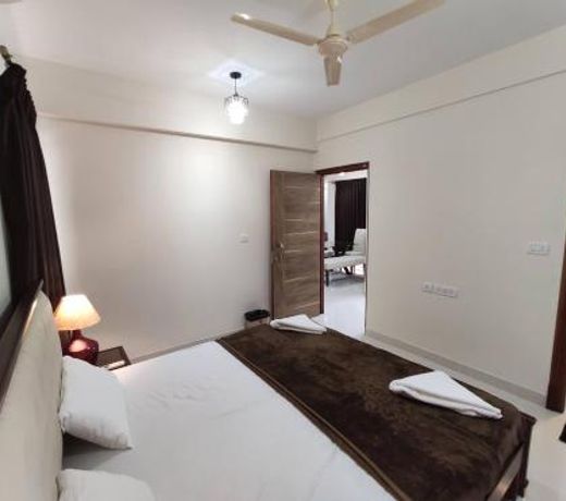 Zebra Suites - Carnation