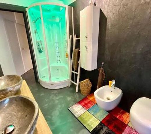 Spa Tiny Love Apartment close to Milan-Como-Malpensa