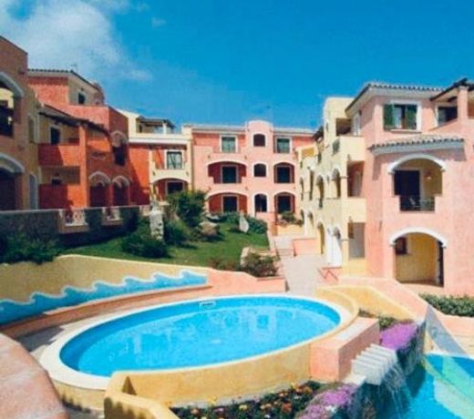 Santa Teresa Apartments