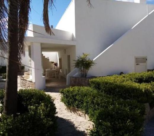 CASA VACANZA RISTRUTTURATA DI Vito