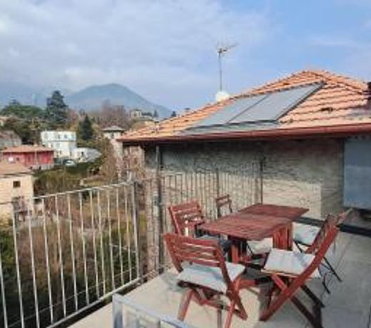 The House on the Bridge- La Casa sul Ponte