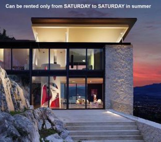 VILLA FARFALLA - The world unique property with an openable roof