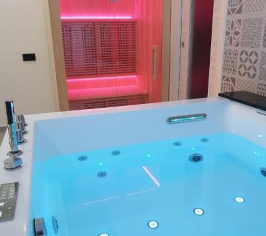 Pandora City spa