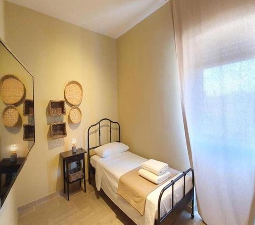 Interno 4 - Maselli