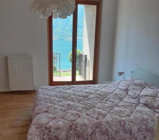 Big Apartment With Lake View and Two Bedrooms