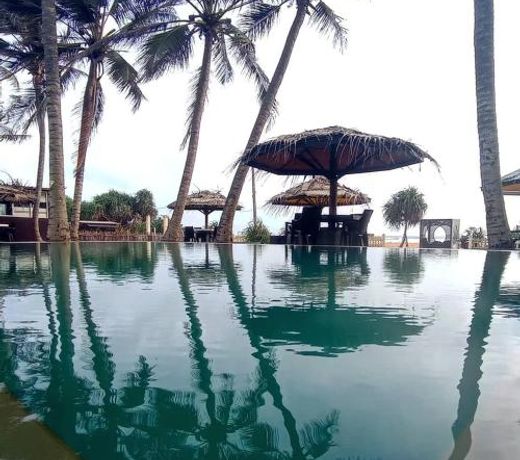 Surf Deck Resort & Restaurant