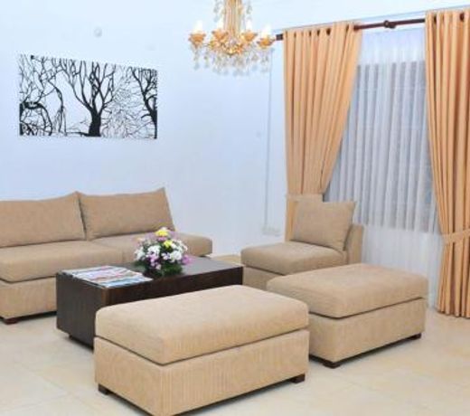 Laaadams Luxurious Living