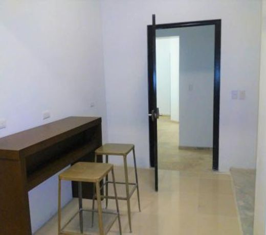 10 Large suite for 4 people