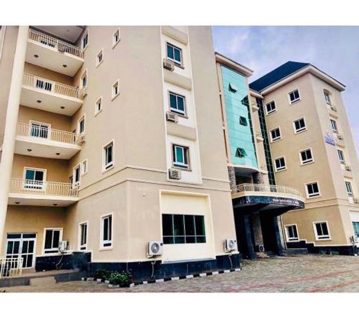 Vichi Gates Hotel & Suites
