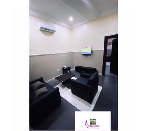 Vichi Gates Hotel & Suites