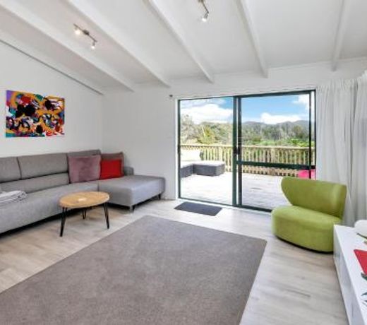 Lofty Te Haumi - Paihia Holiday Home