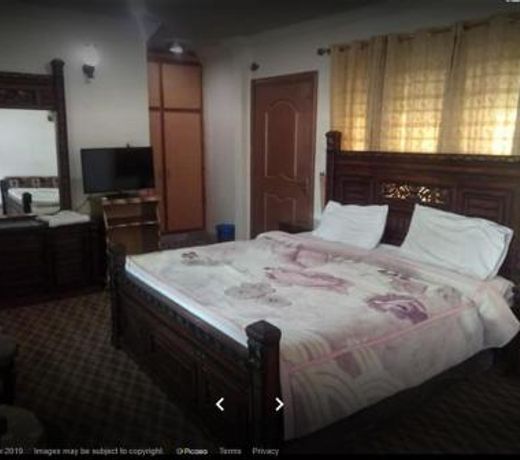 Hotel Deens