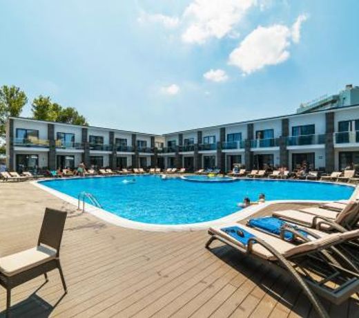Grand Sapphire Hotel