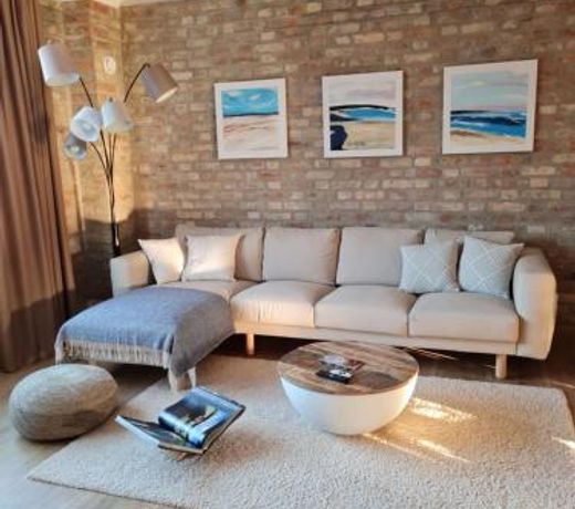 Art Gallery Apartment