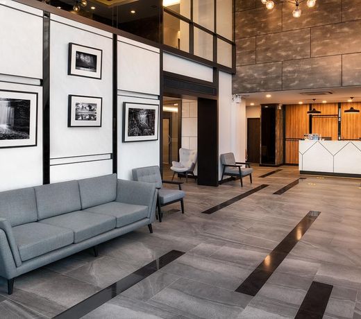 R2 Hotel