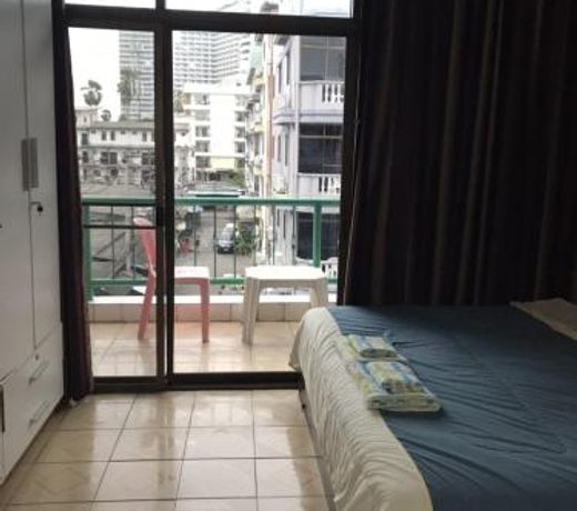 Mao Room for Rent