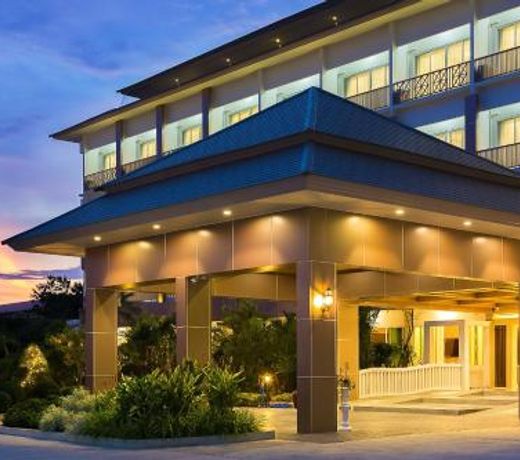 Swan Lake Hotel Sattahip