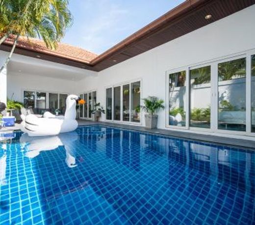 Majestic Residence Pool Villas 2 Bedrooms Private Beach