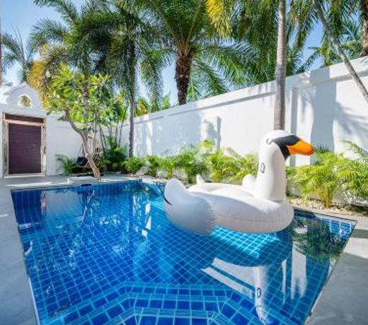 Majestic Residence Pool Villas 2 Bedrooms Private Beach