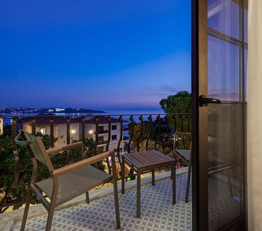 Atrium Taş Otel