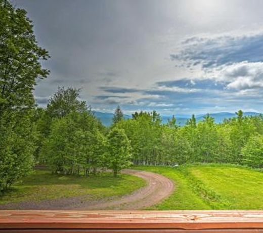 Catskills Home with Deck and Game Room 14 Mi to Ski!
