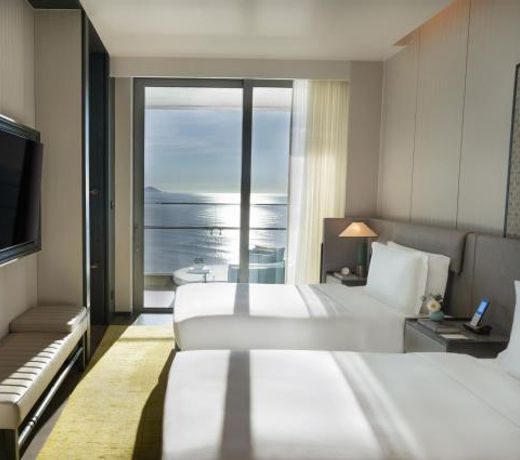 Hoiana Hotel & Suites