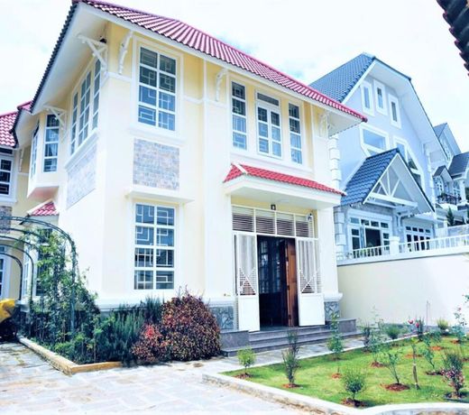 B Villa