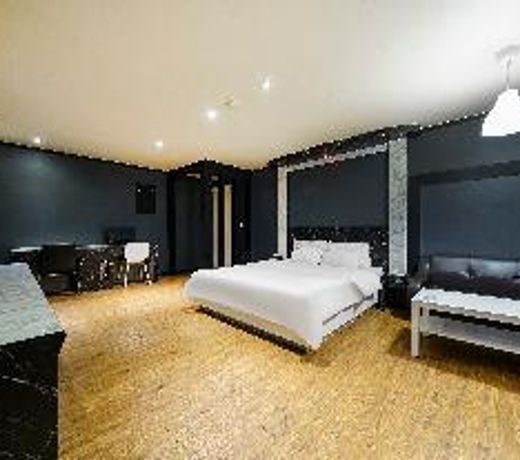 Gwangmyeong (Cheolsan) VALT Hotel