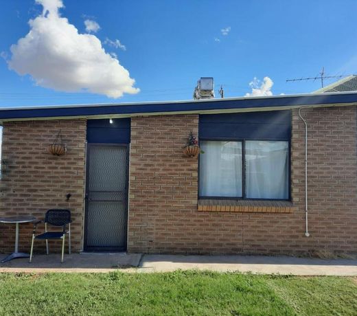 Sunshine Gardens Bourke Resort