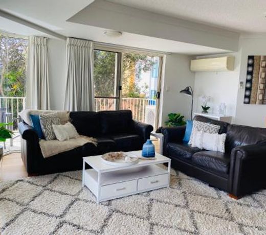 Steps From The Beach 3br Apt FREE Wifi,Pool,Parking,Apple TV