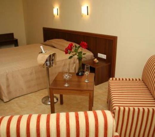 Joya Park Apartments