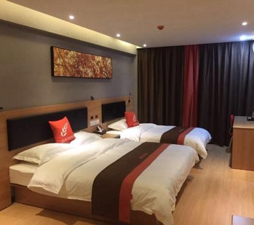 JUN Hotels Dezhou Decheng District Xinhu Park Pedestrian Street