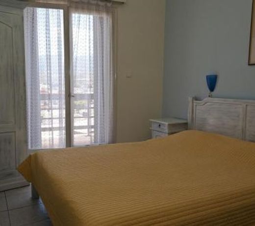 Krystal Hotel "by Checkin"
