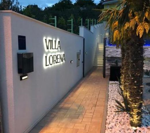 Luxury Villa Lorena with heated pool, jacuzzi,sauna and seaview