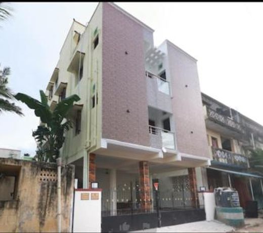 Ganapathi Residency - Oyo Metro Inn