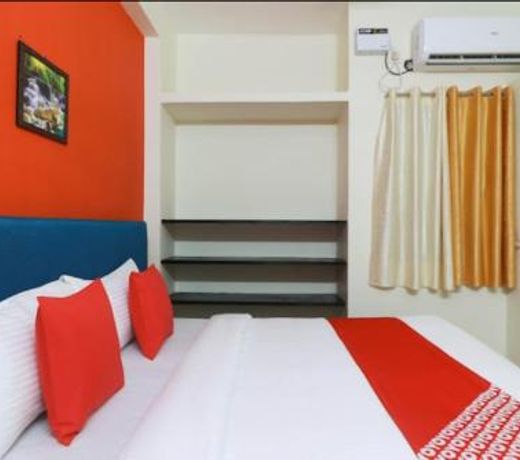 Ganapathi Residency - Oyo Metro Inn