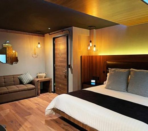 Cadillac Hotel Boutique